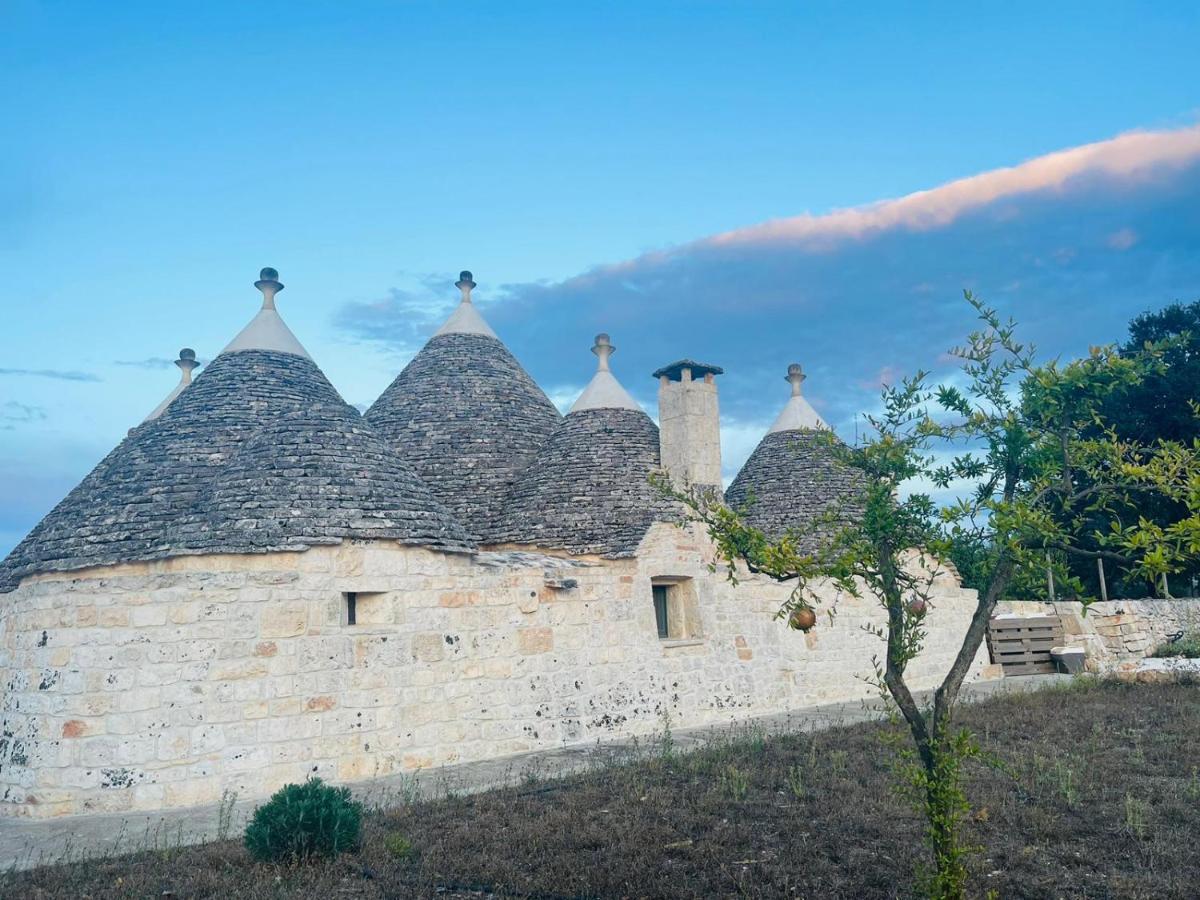 Scardino Trulli Hotel Locorotondo Exterior photo